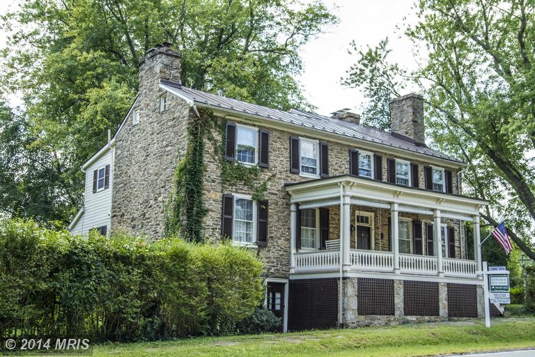 301 WASHINGTON ST, MIDDLEBURG, VA