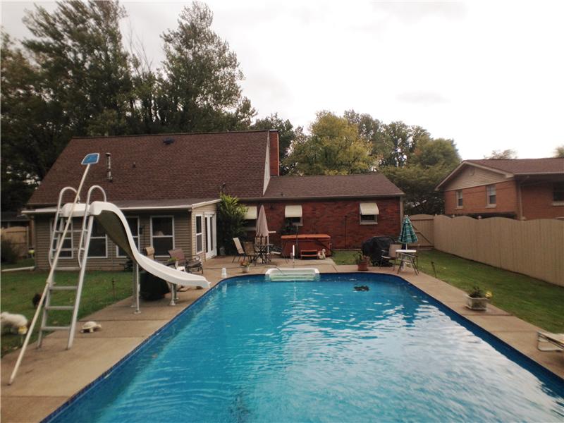 5677 Epworth Road, Newburgh, IN