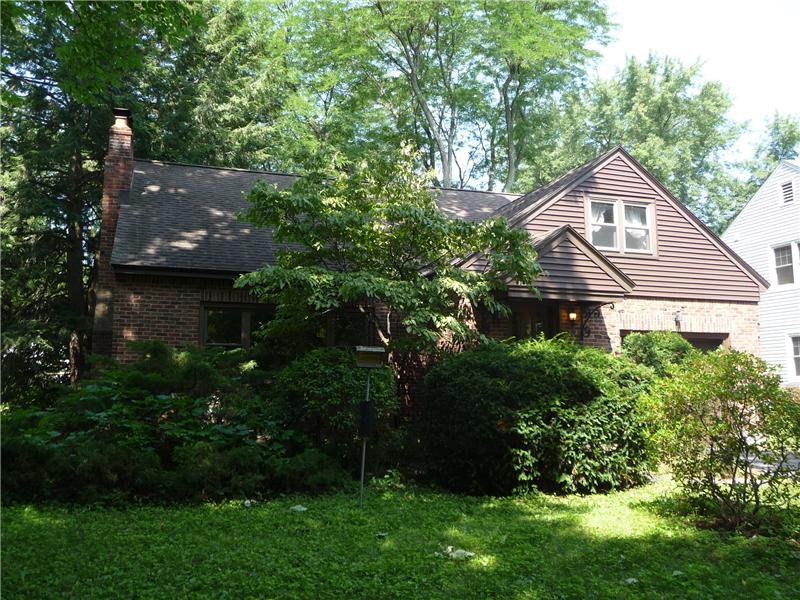 1535 Regent St, Niskayuna, NY